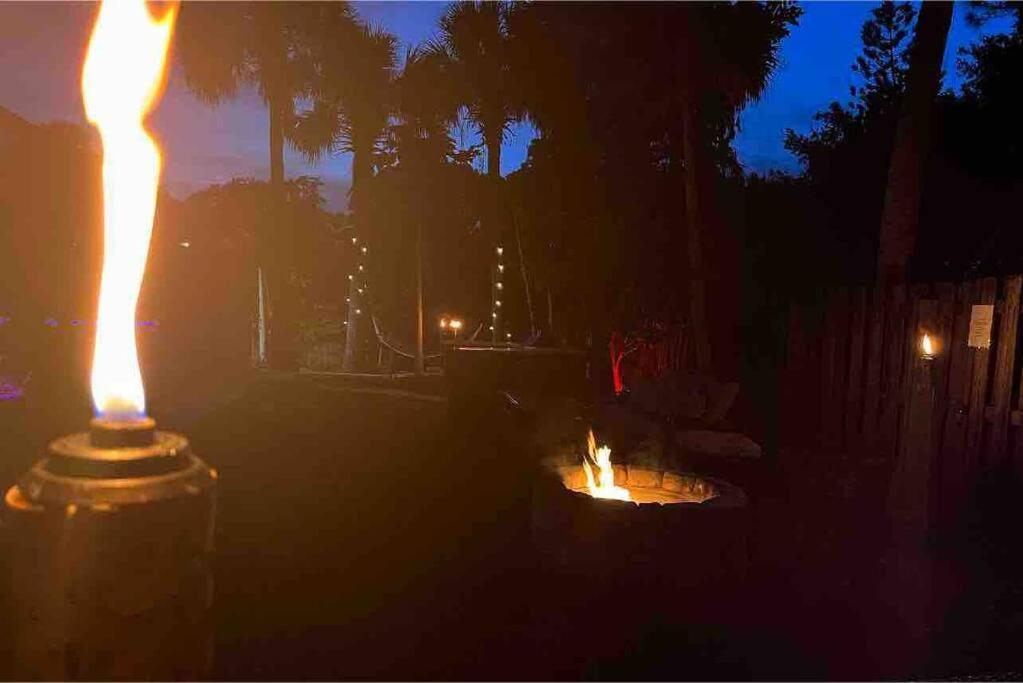 Poolside Cocoa Oasis W/ Tiki Bar! Villa Frontenac Dış mekan fotoğraf